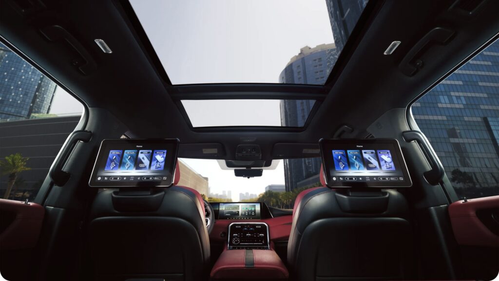 2025 Nissan Patrol 4x4 panaromic sunroof